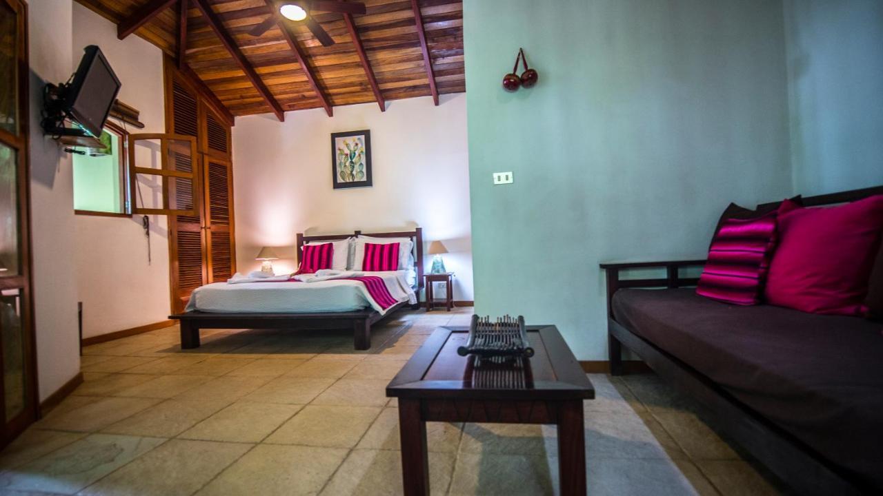 El Pequeno Gecko Hotel Sámara